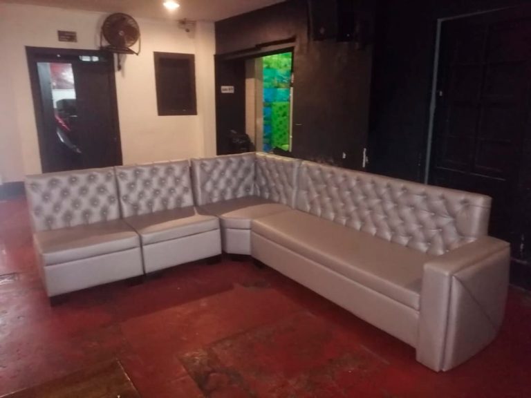 Sofá seccional Kalapa en diseño moderno y elegante