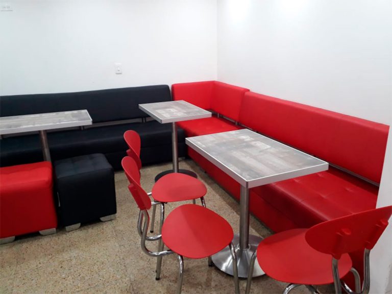 Muebles grandes y chicos para negocios, variedad en estilos en kalapa Bogotá